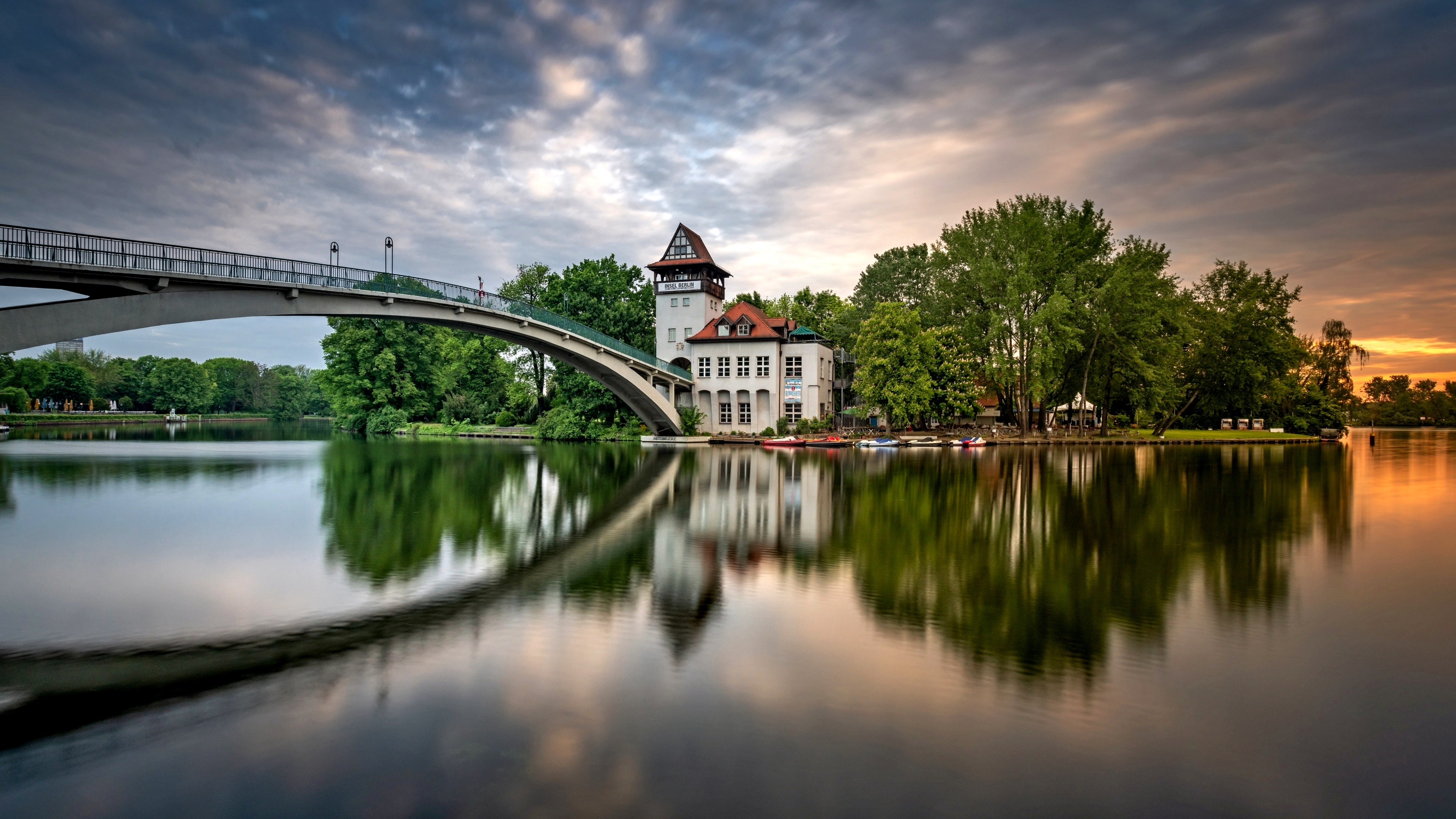 The Quiet Power of 4K Nature: Seeing the World in Uncompromising Detail